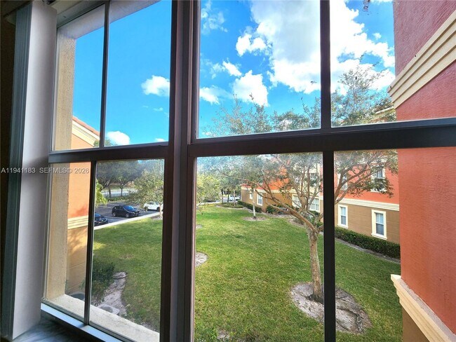 Building Photo - 4602 SW 160th Ave