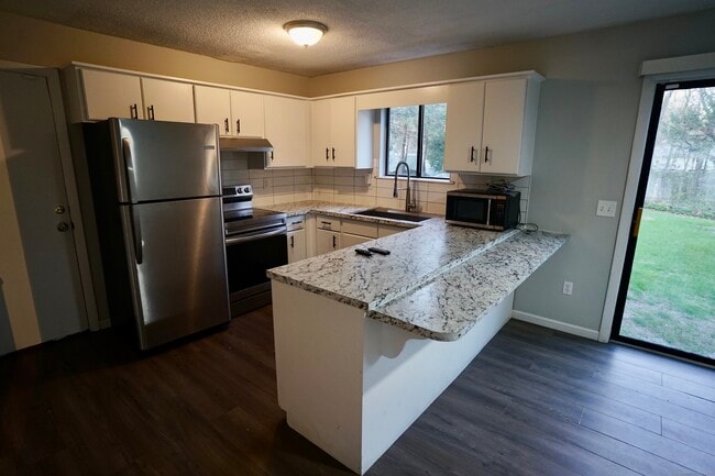 Building Photo - 188 Moreland Ave