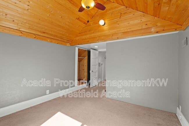 Building Photo - 620 S 900 E