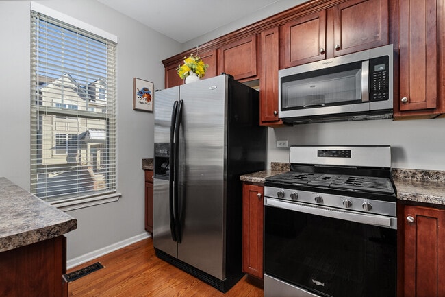 Building Photo - 3460 Bradbury Cir