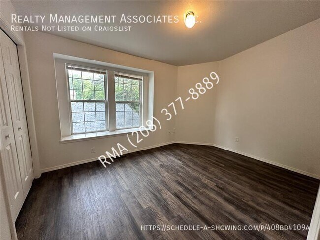 Building Photo - 1351 N Garden St