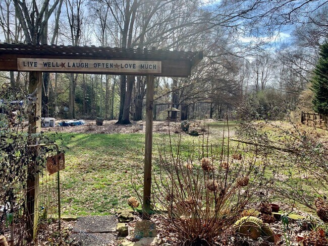 Building Photo - Hiram Rental