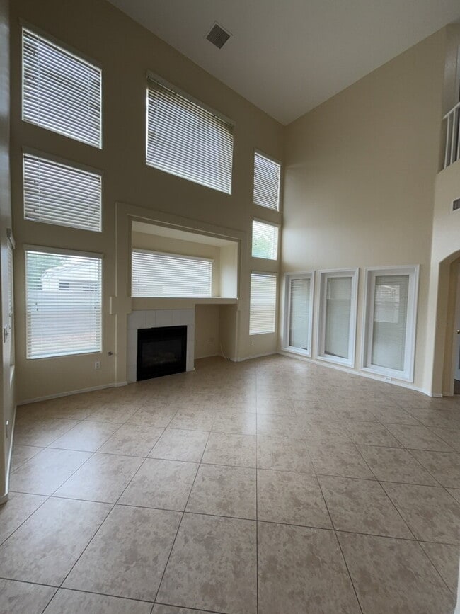 Building Photo - This beautiful two-story home is located i...