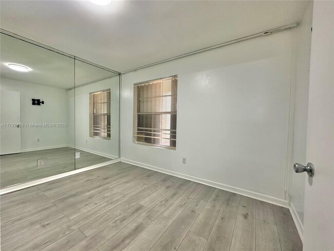 Building Photo - 15290 SW 106th Ln