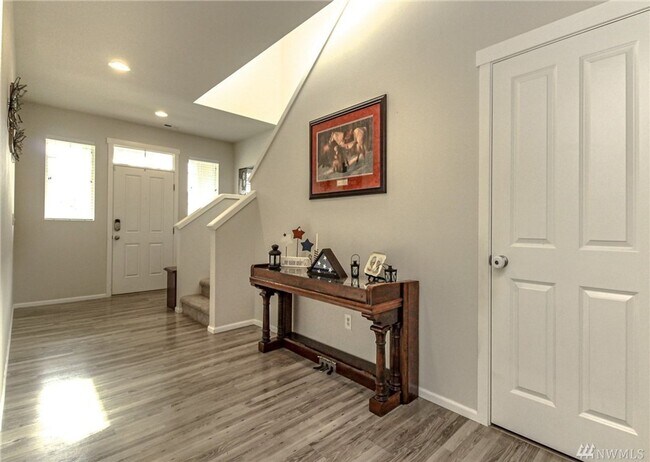 Building Photo - 17520 80th Ave Ct E