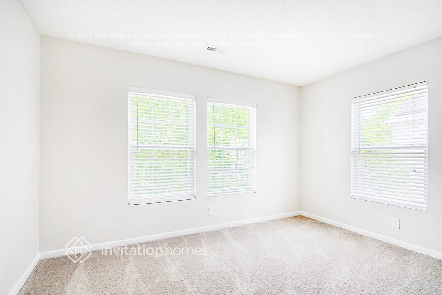 Building Photo - 516 Pebblestone Dr