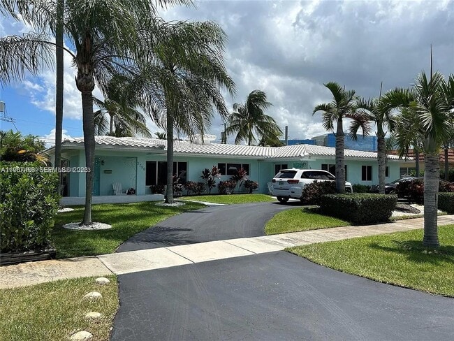 Building Photo - 3790 Polk St