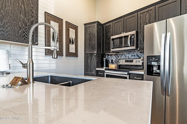 Building Photo - 3350 W Sugar Pine Way