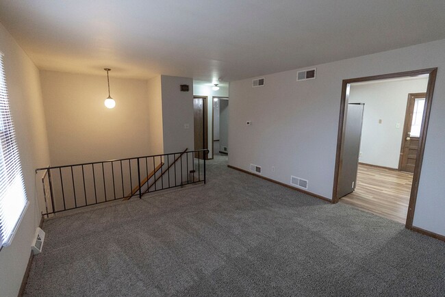 Building Photo - 4465-4467 Santa Anna Dr.