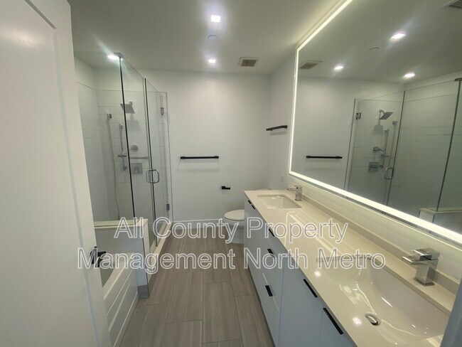 Building Photo - 788 West Marietta St NW