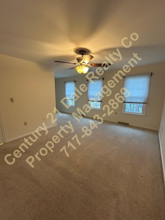 Building Photo - Beautiful 2 Bedroom Condo in West York Schools with a Large 2 Car Garage