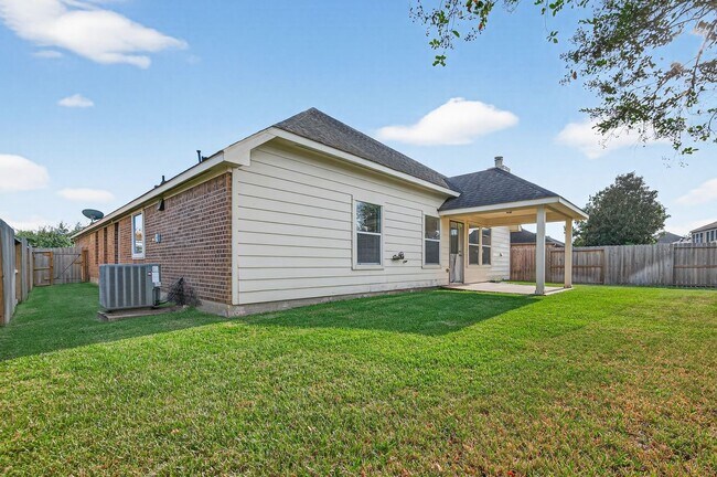 Building Photo - 13430 Barons Lake Ln