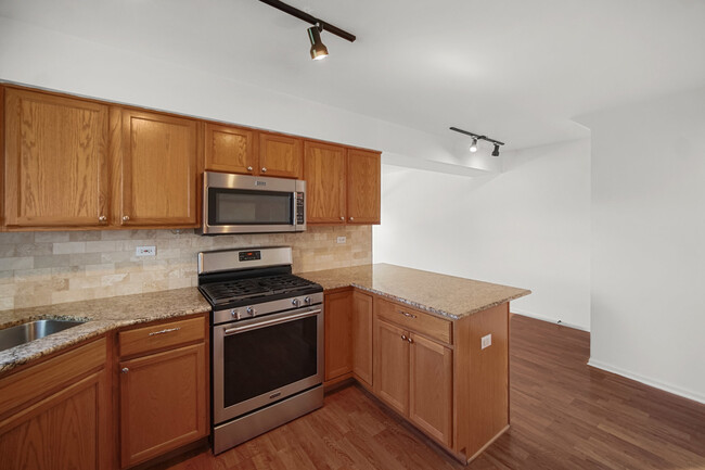 Building Photo - 417 Richmond Ct