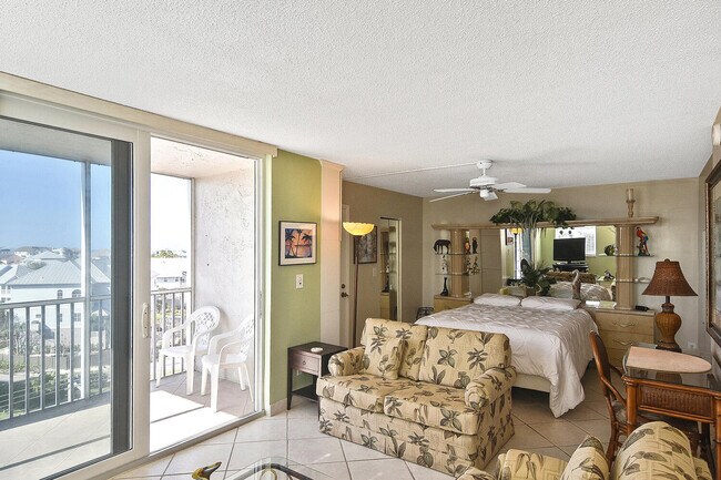 Building Photo - 5500 Bonita Beach Rd SW