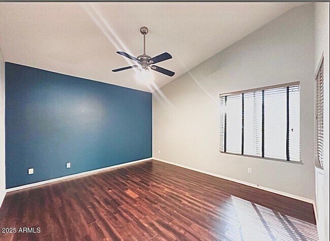 Building Photo - 14410 S 44th St