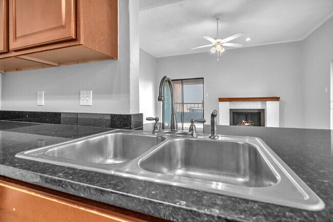 Building Photo - Where Comfort Meets Everyday Luxury!