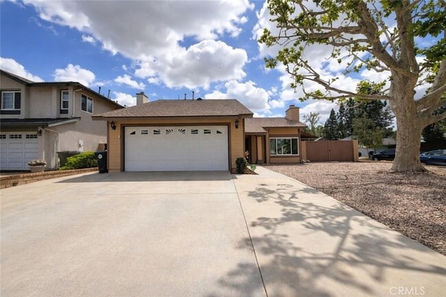 Building Photo - 27640 Quincy St