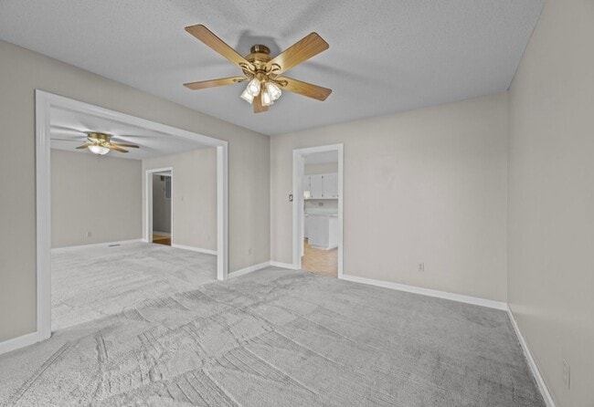 Building Photo - Waterfront Dream Home Best View in Fairfield Harbour!