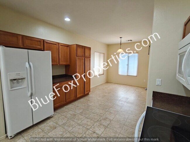 Building Photo - 21184 E Frontier Rd