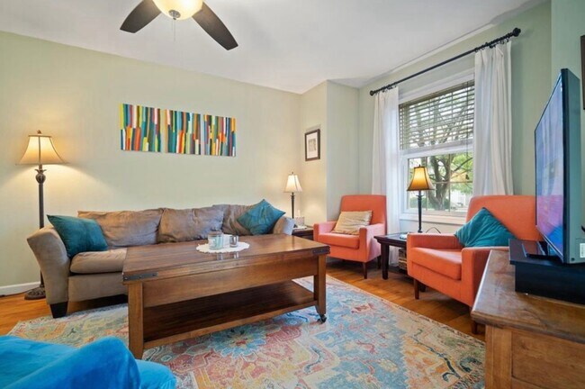 Building Photo - 1114 Abercorn St