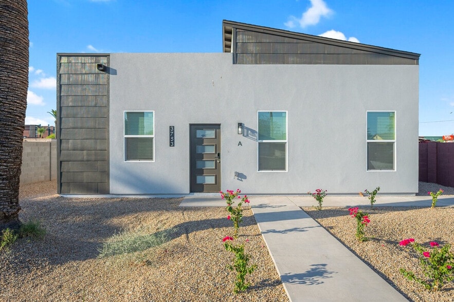 Building Photo - 3748 E Taylor St