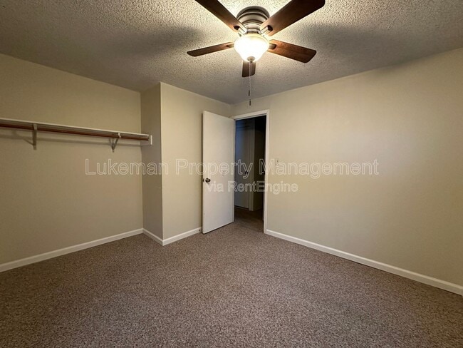 Building Photo - 1202 Orchard Dr