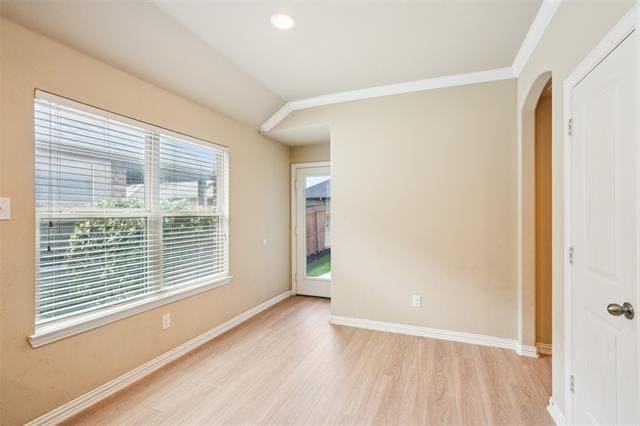 Building Photo - 15937 Alvarado Dr