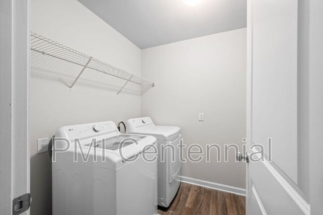 Building Photo - 537 Jefferson Chase St