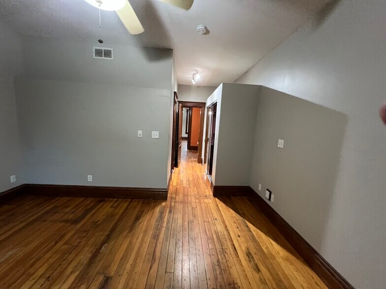 Master BR - 3457 Arsenal St