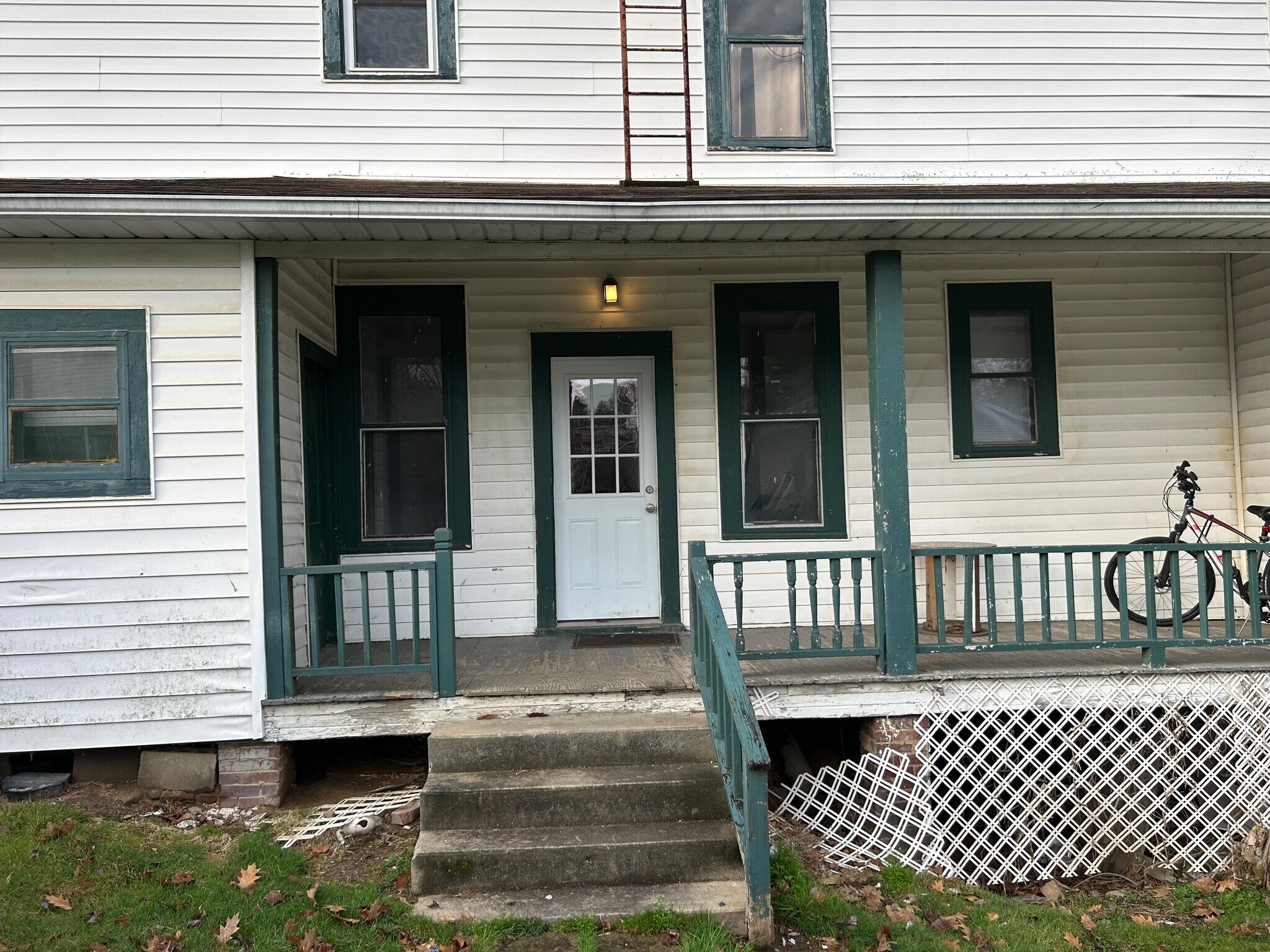Building Photo - 301 Duquesne Ave