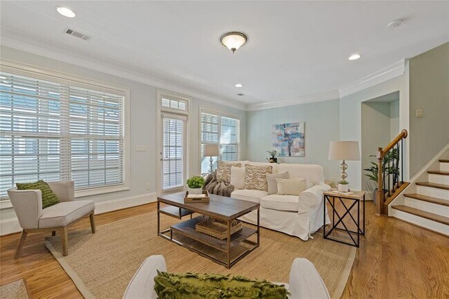 Building Photo - 2763 Durham Dr NE