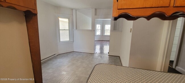 Building Photo - 805 Monroe Ave