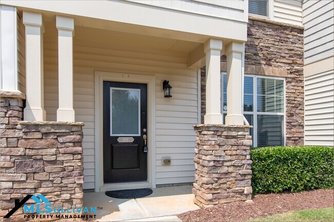 Building Photo - 108 Mt Evans Dr