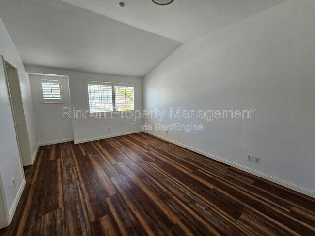 Building Photo - 4782 Templeton St