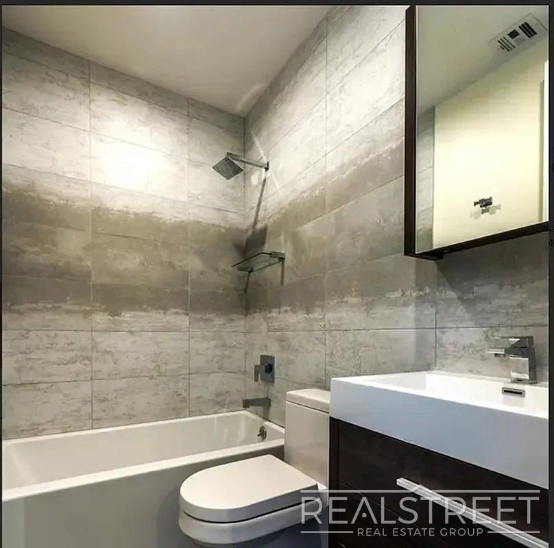 Building Photo - Stockholm Street