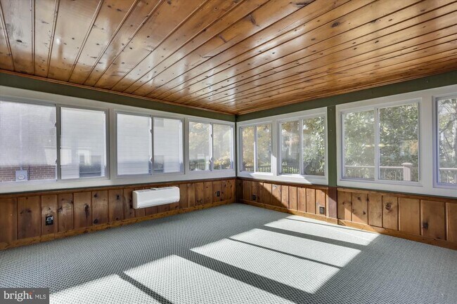 Building Photo - 6403 Tone Dr