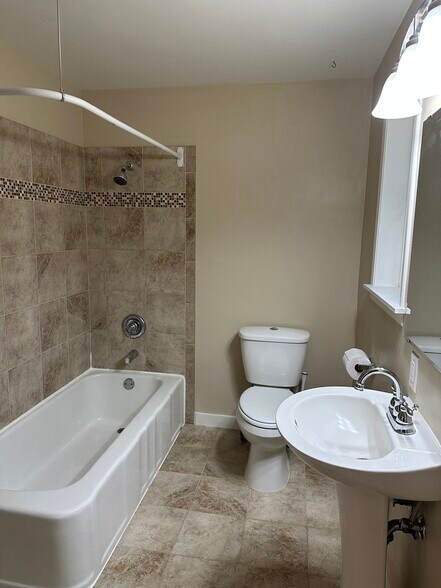 bathroom - 1036 SW 149th St