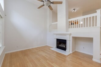 Building Photo - 3 Bed / 2.5 bath pet friendly townhome with a bonus home office/den + EV charger in garage. YouTu...