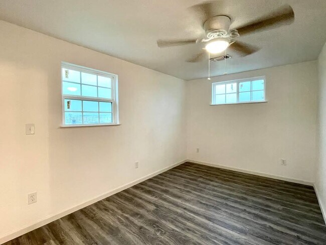 Building Photo - 13171 Sandpiper Rd
