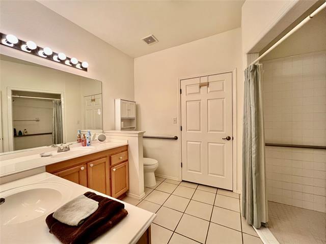 Building Photo - 3900 Chimney Rock Dr