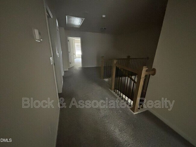 Building Photo - 268 Abbots Ml Dr