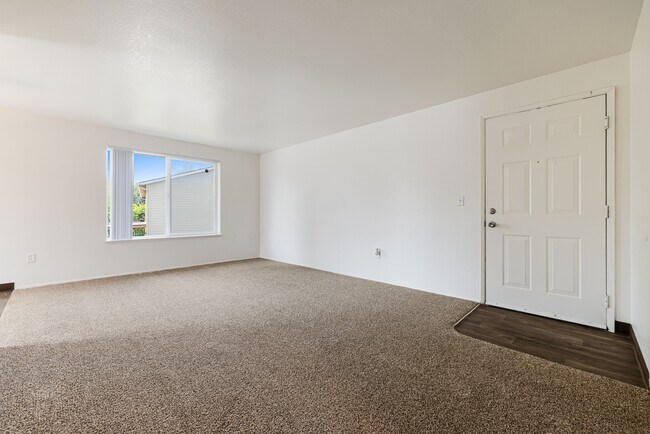 Building Photo - Orchards Apartments