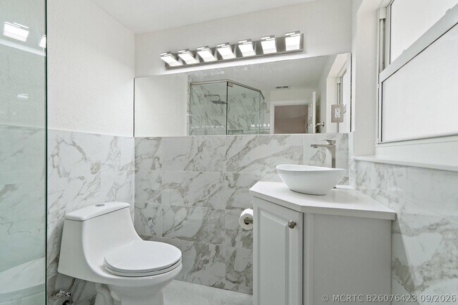 Building Photo - 624 Southwind Cir