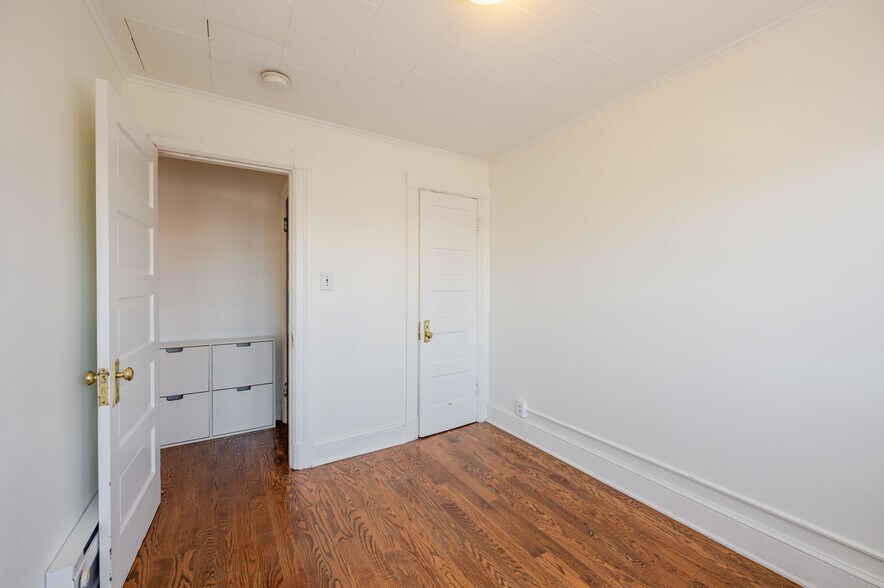 Building Photo - 1109 Abbey Pl NE