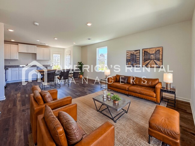 Building Photo - Modern 2 Bed, 1 Home in Sandy Ridge! Available to View Now!!!