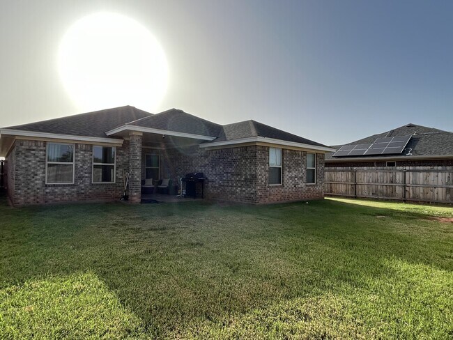 Building Photo - 5031 Olivia