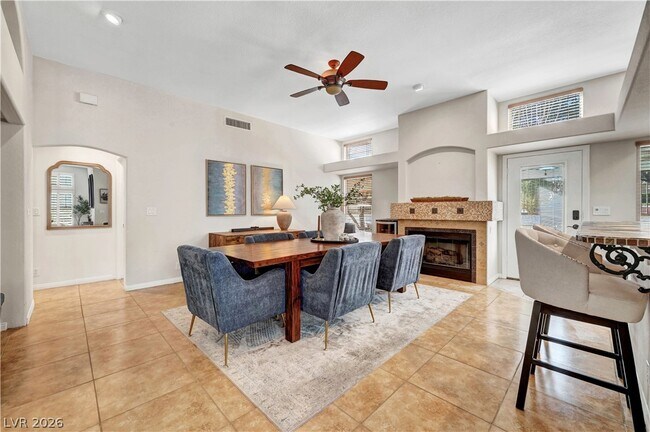 Building Photo - 1405 Sunblush Ln