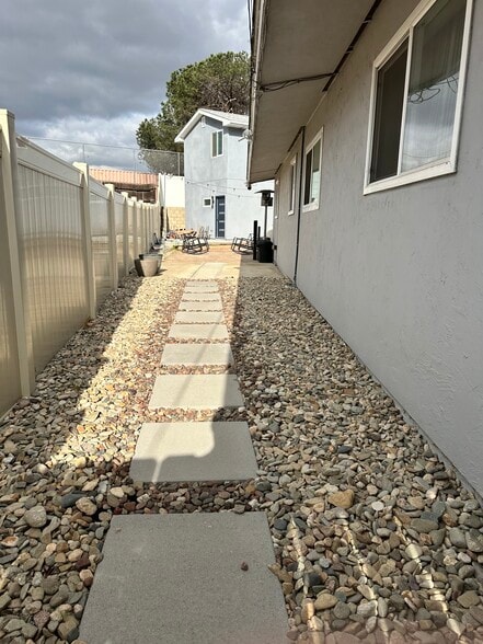 Private entrance - 5642 Printwood Way