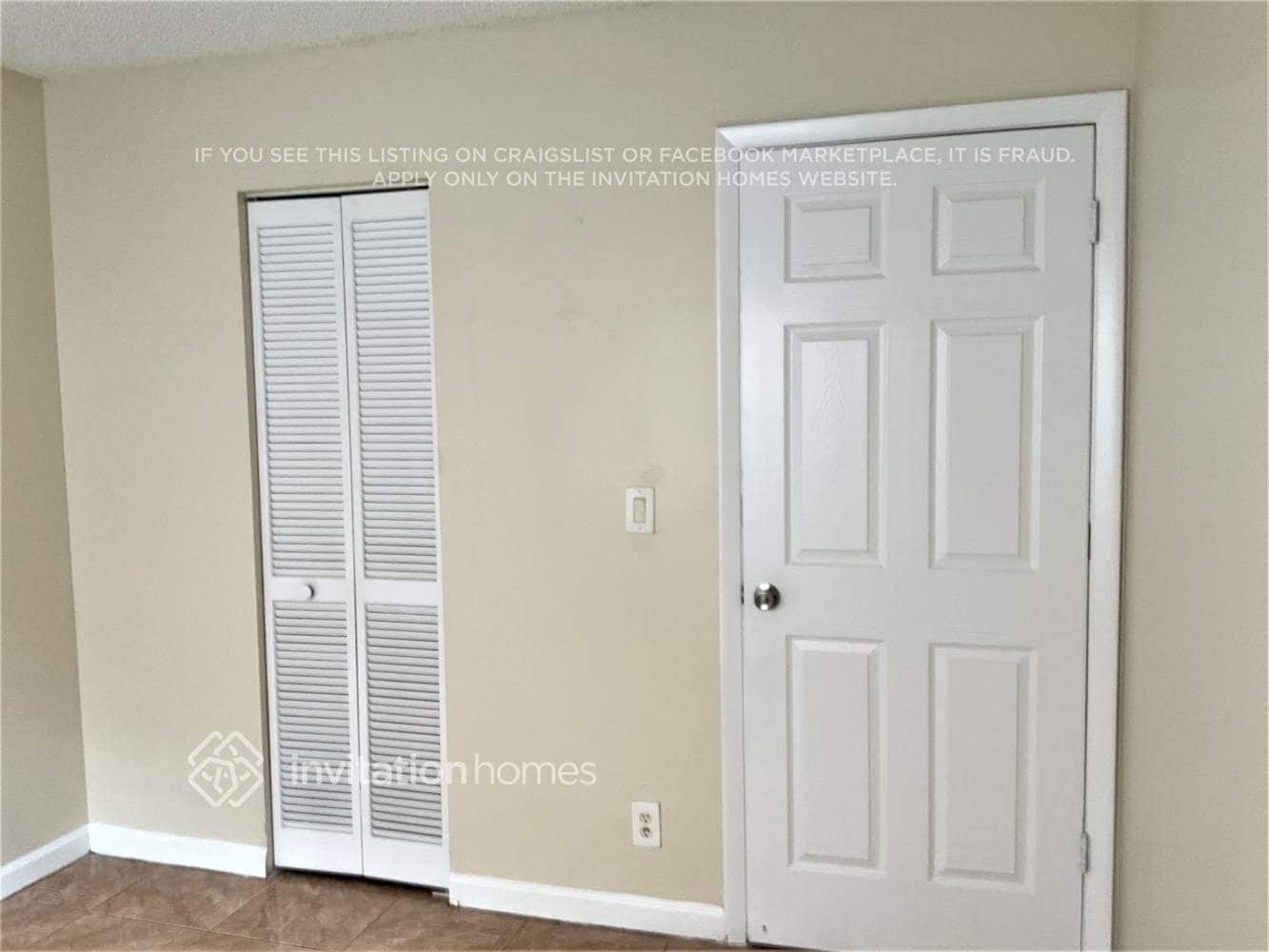 Building Photo - 5926 Ithaca Cir W