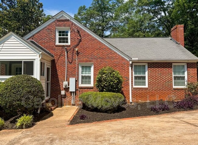 Building Photo - 46 Long Forest Dr